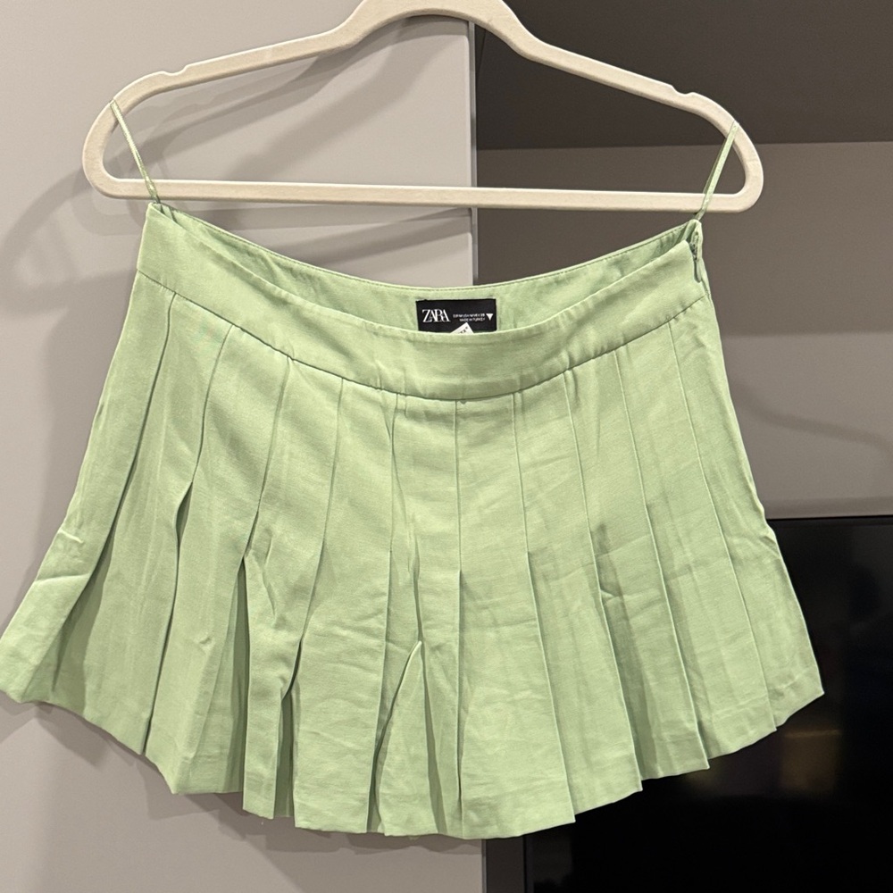 Zara Mint Green Pleated Mini SKORT!!